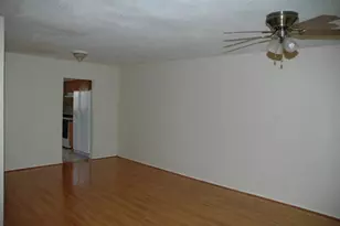 10327 Huntington Pl Dr, Houston, TX 77099 - Photo 6