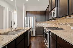 2623 Shady Woods Ln, Houston, TX 77008 - Photo 20