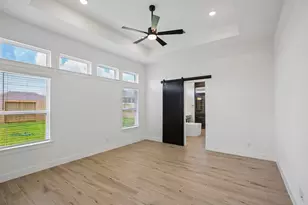 12051 Lk Vw Blvd, Mont Belvieu, TX 77523 - Photo 34