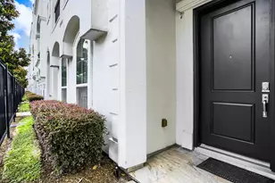 2723 Kennedy St, Houston, TX 77003 - Photo 2