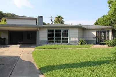 126 San Marino Drive, Galveston, TX 77550 - Photo 1