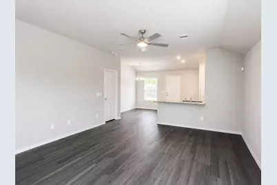 102 Bellewood Manor Drive, Magnolia, TX 77354 - Photo 4