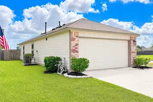 102 Bellewood Mnr Dr, Magnolia, TX 77354 - Photo 2