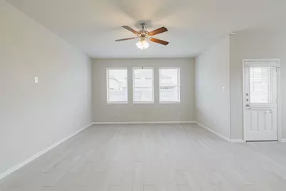 3002 Roberta Sue Drive, Missouri City, TX 77459 - Photo 16