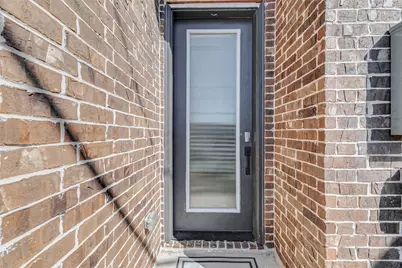 334 Eastwood Street, Houston, TX 77011 - Photo 6