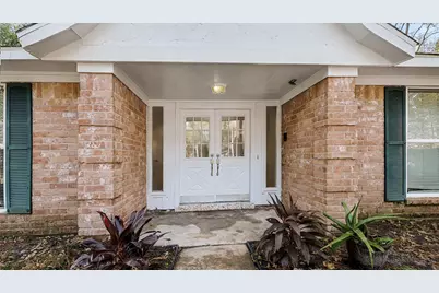 1946 Shadow Rock Drive, Houston, TX 77339 - Photo 6