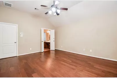 2114 Ascot Ln, Sugar Land, TX 77479 - Photo 8