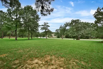 27 Lakecrest Lane, Huntsville, TX 77340 - Photo 8