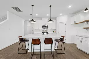 7918 Jasper Mdws Wy, Angleton, TX 77515 - Photo 16