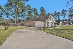 300 Deer Trce Blvd, Diboll, TX 75941 - Photo 2