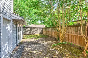 10810 Sugar Hill Dr, Houston, TX 77042 - Photo 26
