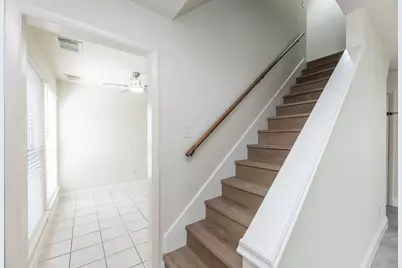 10810 Sugar Hill Drive, Houston, TX 77042 - Photo 10
