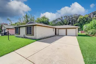 947 W Bertrand St, Houston, TX 77088 - Photo 2