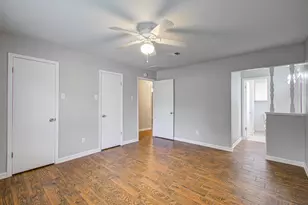 947 W Bertrand St, Houston, TX 77088 - Photo 14