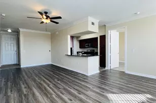 7575 Kirby Dr, Houston, TX 77030 - Photo 4