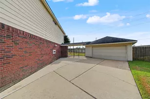23602 Shadow Creek Ct, Katy, TX 77494 - Photo 4
