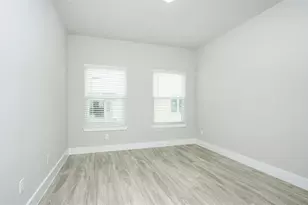 9012 Lonestar River Ln, Houston, TX 77080 - Photo 16