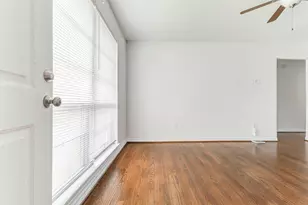 230 Bizerte St, Houston, TX 77022 - Photo 6
