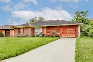 230 Bizerte St, Houston, TX 77022 - Photo 2