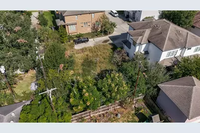 8014 Serenity Court, Houston, TX 77025 - Photo 6