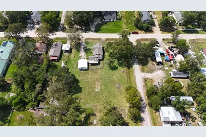 203 S 6th St, Highlands, TX 77562 - Photo 6