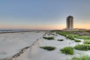 801 E Beach Dr, Galveston, TX 77550 - Photo 48