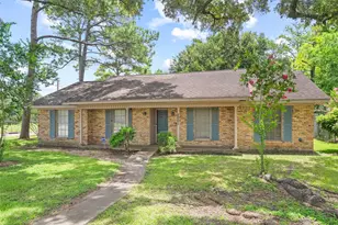 2001 Lamar Dr, Richmond, TX 77469 - Photo 2