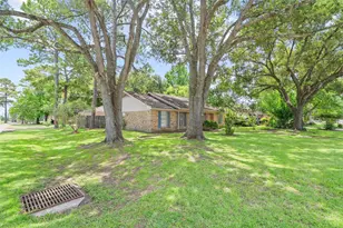 2001 Lamar Dr, Richmond, TX 77469 - Photo 10