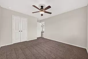 11823 Red Hummingbird Dr, Houston, TX 77047 - Photo 34