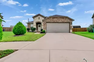 14114 Pecan Hill Ct, Houston, TX 77048 - Photo 1