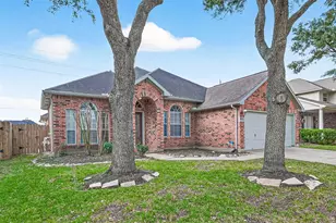 18727 Forest Deer Rd, Houston, TX 77084 - Photo 2