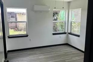 6812 Avenue Q, Houston, TX 77011 - Photo 2