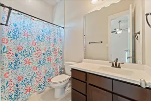 2051 Bluestem Dr, Conroe, TX 77384 - Photo 28