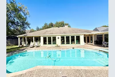 3915 Pleasant Valley Drive, Missouri City, TX 77459 - Photo 36