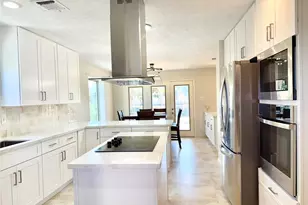 3915 Pleasant Valley Dr, Missouri City, TX 77459 - Photo 8