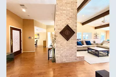 3915 Pleasant Valley Drive, Missouri City, TX 77459 - Photo 18