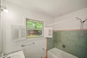 5814 Darnell St, Houston, TX 77074 - Photo 36