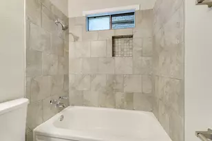 1512 Broadmoor Dr, Bryan, TX 77802 - Photo 10