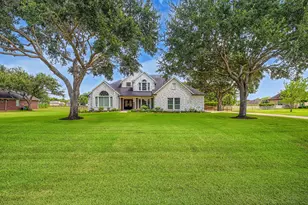 4002 Wentworth Dr, Fulshear, TX 77441 - Photo 2