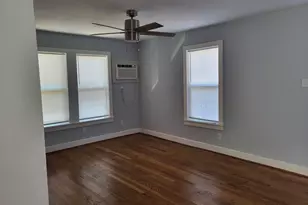 1411 Godwin St, Houston, TX 77023 - Photo 8