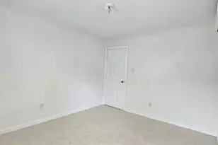 3823 Mt Pleasant St, Houston, TX 77021 - Photo 8