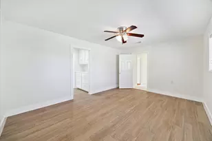 4530 T C Jester Blvd, Houston, TX 77018 - Photo 6