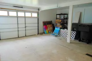 1914 52nd St, Galveston, TX 77551 - Photo 18