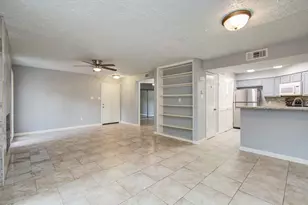 10555 Turtlewood Ct, Houston, TX 77072 - Photo 10