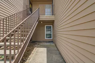 10555 Turtlewood Ct, Houston, TX 77072 - Photo 2