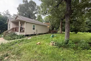 404 Gordon Dr, Livingston, TX 77351 - Photo 8