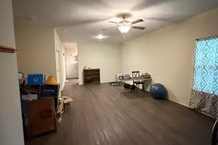 404 Gordon Dr, Livingston, TX 77351 - Photo 14