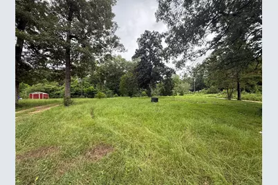 404 Gordon Drive, Livingston, TX 77351 - Photo 10
