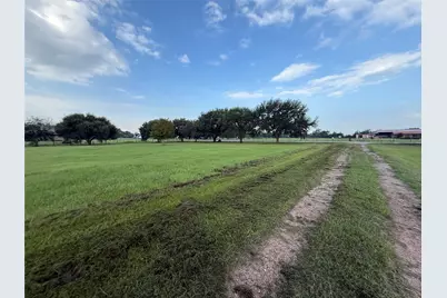 6607 S Mallard Drive, Fulshear, TX 77441 - Photo 1