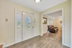 129 Coral Bay Dr, League City, TX 77573 - Photo 2